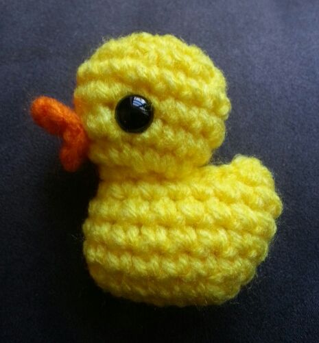 Free Pattern: Lil Other Brother – a tiny duck | Hookers Don't Bite Crochet Decrease, Crochet Animals Free Patterns, Kawaii Crochet, Crochet Amigurumi Free, Quick Crochet, Fun Crochet Projects, Crochet Animal Patterns, Easter Crochet, Rubber Ducky