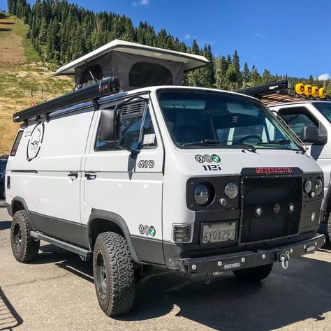 2018 Adventure Van Expo: Rowdy Builds for Life Off Road | GearJunkie Vw T25 Camper, Kombi Trailer, Vw T3 Camper, Vw Bus T3, Vw Syncro, Vw T3 Syncro, T3 Bus, T3 Vw, Vw Westfalia