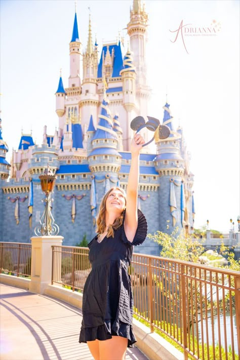 Disney World Pictures Ideas, Disney Graduation, Social Media Creative, Disneyland Photography, Senior Photography Poses, Disney Photo Ideas, Disney World Pictures, Graduation Photography Poses, Disney World Vacation Planning