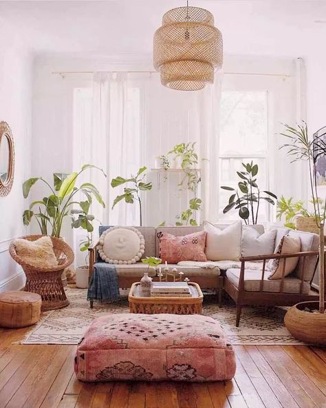 Cozy Bohemian Living Room, Cozy Bohemian, Scandinavian Design Living Room, Bohemian Living Room Decor, Furnitur Ruang Keluarga, Bohemian Living Rooms, Trendy Living Rooms, Living Room Scandinavian, Bohemian Living