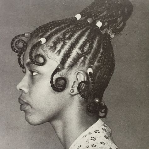 worldfoodbooks: “ NEW IN THE BOOKSHOP: AFRICAN HAIRSTYLES : STYLES OF YESTERDAY AND TODAY by ESI SAGAY (1983) Published in 1983, “African Hairstyles: Styles of Yesterday and Today” is still a one-of-a-kind book. “Dramatically illustrated with a wide... Hair Threading, Exotic Hairstyles, Food Books, Hairstyles Styles, World Food, Protective Hairstyles Braids, Texturizer On Natural Hair, Natural Hair Inspiration, Natural Hair Tips