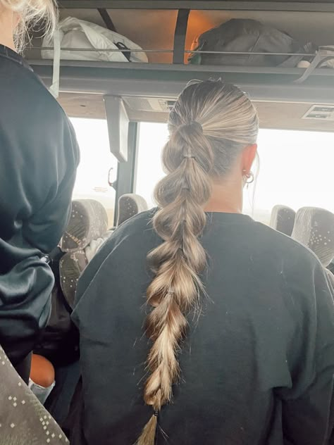 Track Meet Hairstyles, Braided Sporty Hairstyles, Meet Hairstyles, Race Day Hair, Tennis Hairstyles, Running Hairstyles, Ideas For Parties, Soccer Hairstyles, Track Hairstyles