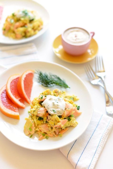 Got leftover salmon? Make this protein-packed dill salmon and eggs scramble that's made with just a few ingredients and seasonal flavors! Salmon Breakfast, Breakfast Scramble, Canned Salmon Recipes, Dill Salmon, Leftover Salmon, Salmon Eggs, Eggs Breakfast, Healthy Salmon Recipes, Healthy Salmon