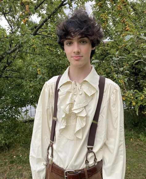 College Boy Outfits, Cottagecore Men, College Wardrobe Essentials, College Interview, Pick An Outfit, College Boy, Cottage Core Outfit, Outfits Male, Ren Faire Outfits