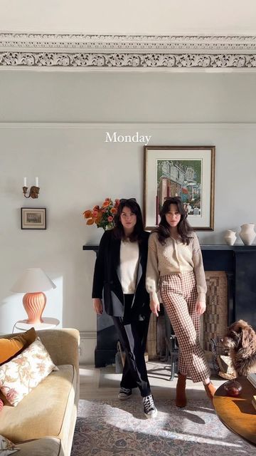 Patricia Rodi on Instagram: "October outfits with my bestie 🍂 #outfitsideas #haircutsforwomen #cinematic #interiorrenovation #elegant #motivation #cottagedecor #octoberdays #softaesthetic #selfdevelopment #sundaymood☀️ #curtainbangs #outfitinspo #seasonpoetry #dreamygirl #viewfrommywindow #coffeeinbed #addyours country living, outfit inspiration, cottage, cottage decor, cottage life, home decor, home by the sea, Instagram story ideas, kitchen interiors, outfit ideas, curtain bangs" Cottage Outfit Winter, Cottage Core Pyjamas, Cottage Photos With Friends, Patricia Rodi, Patricia Roberts Knitwear, Home By The Sea, Coffee In Bed, October Outfits, Kitchen Interiors