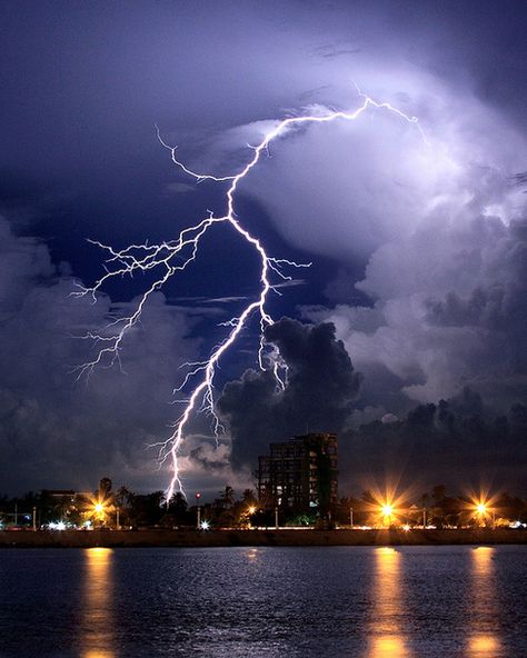 Lightning over the Tonle Sap Lake in Phnom Penh, Cambodia (by Rob Kroenert). Photowall Ideas, Lightning Photography, Tonle Sap, Phnom Penh Cambodia, Wild Weather, Thunder And Lightning, Lightning Storm, Lightning Strikes, Storm Clouds