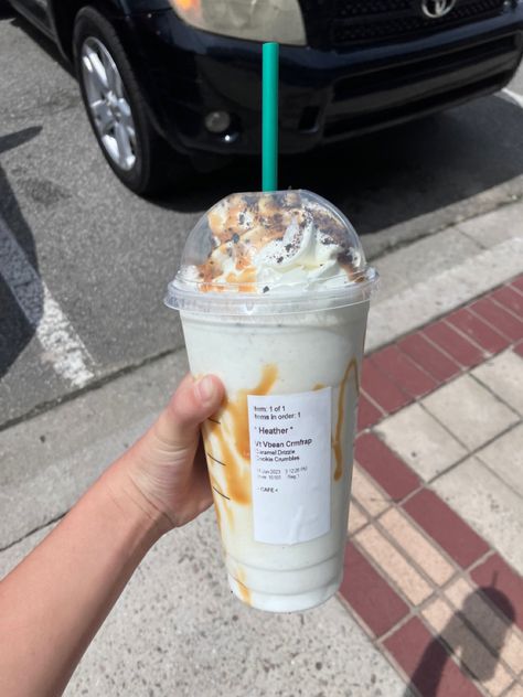 Vanilla Bean Frappachino Starbucks Order, Vanilla Bean Frappachino Starbucks, Vanilla Starbucks Drinks, Vanilla Bean Cream Frappachino, Vanilla Bean Starbucks Order, Vanilla Bean Frappachino Recipe, Starbucks Drinks Frappuccino, Vanilla Bean Caramel Frappachino, Frappuccino Starbucks