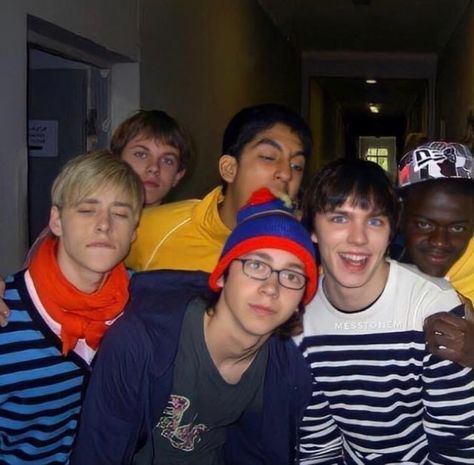 Skins Uk Cast, Effy And Freddie, Mike Bailey, Skins Characters, Skin Aesthetics, Skins Uk, Nicholas Hoult, Movies And Series