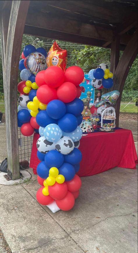 #balloons #ballooncolumns #kidsparties #prissandposhevents #treattable Treat Table, Balloon Columns, Toy Story, Kids Party, Balloons, Toys