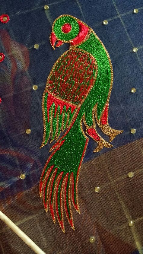 Parrot Design Blouse Work, Parrot Design Aari Work Blouse, Parrot Aari Work Designs, Parrot Maggam Work Designs, Chain Stitch Embroidery Design Pattern, Peacock Embroidery Designs, Flower Pattern Drawing, Flower Machine Embroidery Designs, Simple Stitch