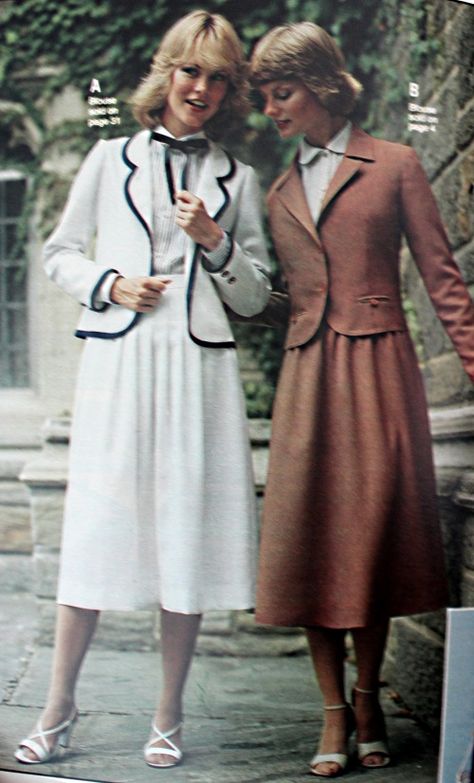 Professional skirts and dresses were alternative to pants. Colorful floral prints or solid silks with a modest neckline and a coordinating blazer worn on top could be alternated with dressy pants. Skirts were below the knee A-line, maxi, or pleated solids. This was the uniform professional women. Secretaries and assistants instead wore the same casual, girly styles worn after work and weekends. Professional Skirts, Older Woman Outfit, 1970s Clothes, Long Hippie Skirts, Jumpsuits Jeans, Bad Clothes, Denim Mini Skirts, 70s Women Fashion, Pants Colorful