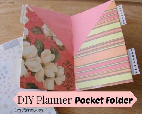 Smile for no reason: How To Make Your Own Planner Pocket Folders Pocket Folder Diy, Envelopes Decorados, Make Your Own Planner, Folder Diy, Scrapbook Decoration, Pocket Folders, Planner Obsessed, Pocket Planner, Planner Organiser