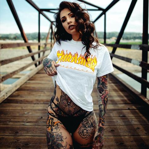 Angela Mazzanti, Human Canvas, Dark Tattoo, Beauty Tattoos, Tattoo Models, Woman Painting, Inked Girls, Girl Tattoos, Tattoos For Women