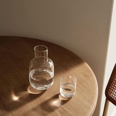 minimalist interiors, simple table decorations, natural light, slow mornings Water Aesthetic, Clear Cups, Simple Aesthetic, Beige Aesthetic, Perfect Palette, Pastel Aesthetic, Creative Agency, Decoration Table, Drinking Water