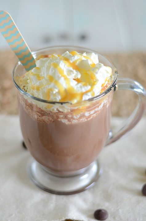 Delicious(: Liquid Desserts, Hot Chocolate With Cocoa Powder, Halloween Cooking, Caramel Hot Chocolate, Dunkin Donut, Dunkin Donuts Iced Coffee, Salted Caramel Hot Chocolate, Iced Coffee At Home, Hot Chocolate Gifts