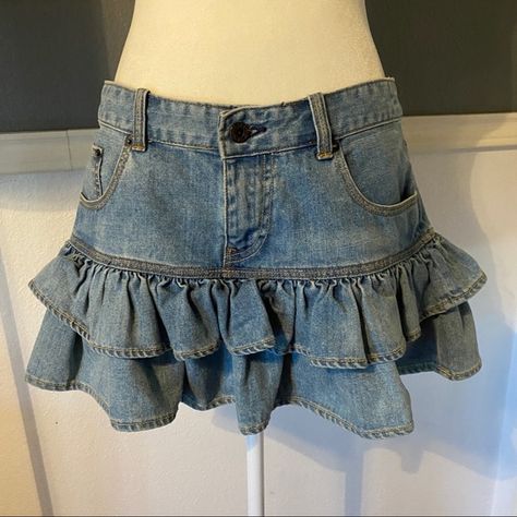 Frilly Denim Skirt, Denim Skirt With Ruffles, Ruffle Jean Skirt Outfits, Coquette Jean Skirt, Cute Jean Skirts, Ruffle Jean Skirt, Remade Clothes, Ruffled Denim Skirt, Coquette Skirt