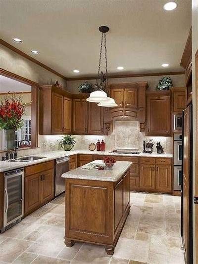 Kitchen Cabinets And Flooring, Backsplash With Dark Cabinets, Model Dapur, Trendy Kitchen Backsplash, Honey Oak Cabinets, Stove Backsplash, Kitchens Cabinets, Cabinets Ideas, Oak Kitchen Cabinets