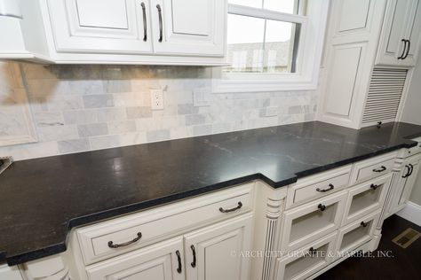 Nero Mist is a black granite with a soapstone look. It has all the properties of a hard granite, making care much easier. Honed Granite Countertops, Leather Granite, Honed Granite, Black Granite Countertops, Kitchen Modular, Black Countertops, Granite Countertops Kitchen, Granite Kitchen, Black Granite