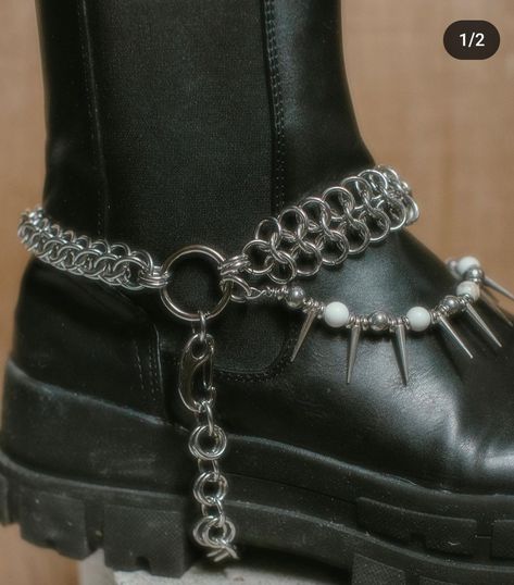 How To Chainmail, Diy Gothic Jewelry, Chainmail Accessories, Diy Grunge Jewelry, Chainmail Belt, Diy Chainmail, Chainmail Projects, Chainmail Tutorial, Chainmaille Jewelry Patterns