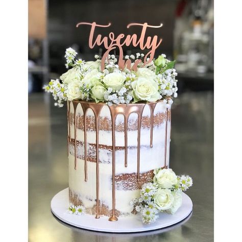 Black And Rose Gold FF9 Rose Gold Drip Cake, Gold Drip Cake, 24th Birthday Cake, Rose Gold Cake Topper, Birthday Drip Cake, Birthday Cake Roses, Gateau Baby Shower, Rose Gold Cake, Gold Birthday Cake