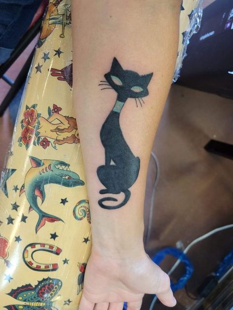 Atomic Cat Tattoo, Friends In Paris, Piercing Inspo, Cat Tattoo Designs, Stick And Poke, Tattoo Flash, Cat Tattoo, Tattoo Shop, Flash Tattoo