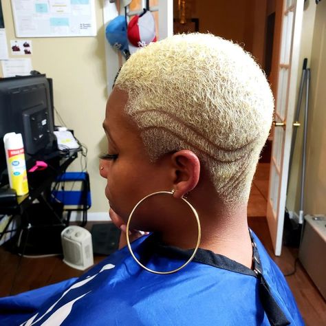 Short Blonde Natural Hair Black Women, Short Blonde Hair Black Women, Blonde Short Hair Black Women, Natural Hair Styles Short, Bald Style, Blonde Twa, Low Haircuts, Low Cut Hairstyles, Grey Hairstyle