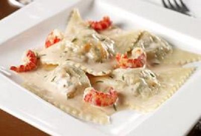 Louisiana Crawfish Ravioli with Crawfish Cream Sauce Recipe I would think you could substitute lobster, shrimp, or crab if you don' like crawfish. Crawfish Cream Sauce Recipe, Crawfish Ravioli, Crawfish Sauce, Seafood Board, Crawfish Recipes, Louisiana Crawfish, Louisiana Seafood, Cream Sauce Recipes, Cajun Cooking