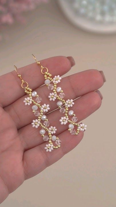 Easy DIY Beaded Earring: Handmade Crystal & Seed Bead Flower Earrings Tutorial: Beads Jewelry Making Beaded Earrings Cute, Flower Bracelets Diy, Seed Bead Flower Bracelet Patterns, Wedding Beaded Jewelry, Diy Earring Beads, Small Bead Earrings Diy, Beaded Diy Earrings, Beads Earrings Design, Bracelet With Beads Ideas