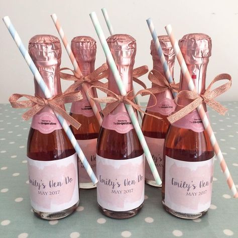 Today is the day of Emily's hen do! Brighton mini vacay! 💍👰🏼💗 #empeabridetobe Hen Do Cricut Ideas, Classy Hen Do Ideas, Hen Party Ideas Decorations, Hen Do Ideas Decorations, Hen Favours, Classy Hen Party Ideas, Hen Do Decorations, Hen Do Party Bags, Hen Do Ideas