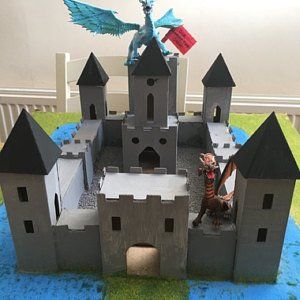 Christmas Village Diy, Castle Diy, Paper Castle, Cardboard Houses, Castle Project, Cardboard Castle, Ancient Castle, Steam Projects, Sewing Dress