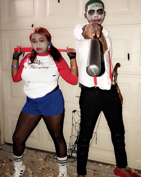 Harley Quinn and The Joker black couple Joker And Harley Quinn Costume Black Couple, Black Joker Costume, Harley Quinn And Joker Costume Couple, Harley Quinn And Joker Costume, Harley Quinn Costume Ideas, Black Couple Halloween Costumes, Joker Outfit, Joker Black, Joker Halloween Costume