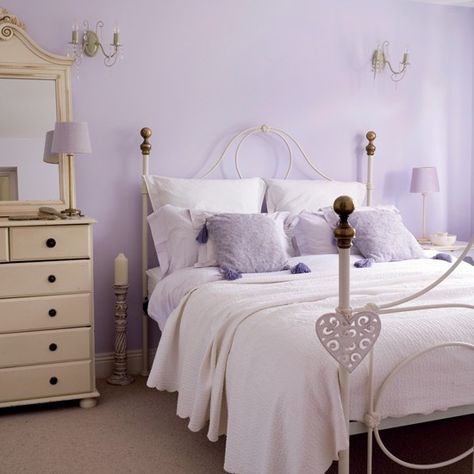 Light Purple Walls Bedroom, Light Purple Rooms, Light Purple Bedrooms, Light Purple Bedroom Ideas, Purple Wall Bedroom, Light Purple Bedroom, Purple Bedroom Walls, Lilac Bedroom Ideas, Lilac Room