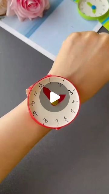 Watch Making Craft, Watch Craft For Kids, Clock Art And Craft For Preschool, Make A Clock Craft, Paper Clock For Kids, Clock Crafts, Telling Time Activities, Art Stars, Clock Craft