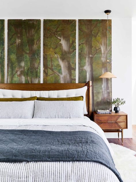 Brooklinen Sheets, Organic Modern Bedroom, Green Bedroom Design, Organic Bedroom, Bedroom Inspirations Minimalist, Green Accent Walls, Guest Room Design, Clean Bedroom, Bedroom Green