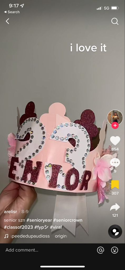 Pink Senior Crowns High School, Senior Crown Ideas Pink, Pink Senior Crowns, Senior Crown Ideas 2023, Senior Year Crowns, Senior Crown Ideas Diy High Schools, Senior Crown Ideas Black, Senior Accessories, Senior Pants