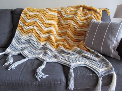 Crochet Blanket Ripple, Ripple Stitch Crochet, Crochet Ripple Afghan Pattern, Ripple Afghan Pattern, Crochet Ripple Afghan, Large Crochet Hooks, Ripple Stitch, Chevron Crochet, Afghans Crochet