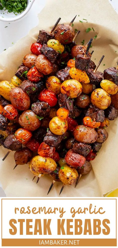 Steak Kebabs, Garlic Steak, Marinated Tomatoes, Doner Kebab, Grilled Dinner, Kabob Recipes, Rosemary Garlic, Summer Grilling Recipes, Summer Recipes Dinner