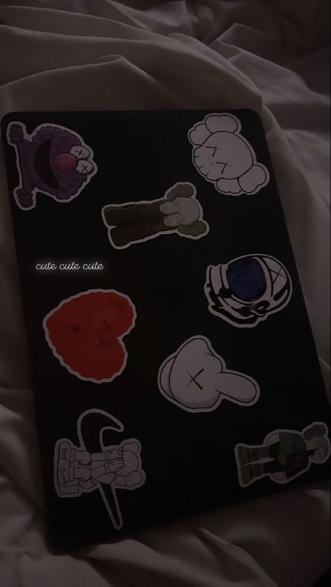 hypebeast aesthetic macbook air case ig- @nycc.ashh Mac Book Aesthetic Case, Macbook Air M2 Midnight Aesthetic, Mac Book Case Aesthetic, Macbook Air Aesthetic, Macbook Case Aesthetic, Hypebeast Aesthetic, Metal Lords, Shifting Motivation, Computer Aesthetic