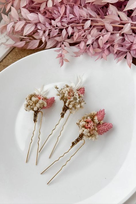 Flower Pins For Hair, Pink Wedding Ceremony, Pins For Hair, Blush Pink Theme Wedding, Mini Bouquets, Blush Pink Wedding, Flower Hair Pins, Pink Wedding Theme, Floral Hair Clip