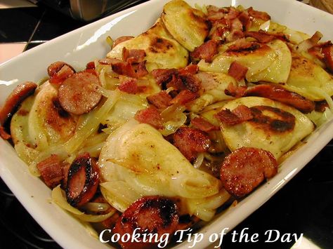 Kielbasa and Pierogies with Sautéed Onions and Bacon. One of the easiest meals with a whole lot of comfort! Reminds me of my gram :-) Kielbasa And Pierogies, Pierogies Recipe, Perogies Recipe, Sauteed Onions, Sautéed Onions, Pierogi Recipe, Kielbasa Recipes, Sausage Dishes, Kielbasa