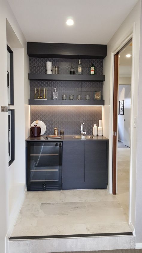 #homebar #happyhour #barideas #cocktails #mixology #homeentertaining #drinkrecipe #barcart #diybar #homehappyhour Bedroom Drinks Station, Home Gym Kitchenette, Home Gym Drink Station, Modern Beverage Station, Gym Drink Station, Drinks Station Kitchen, Kitchen Drinks Station, Bedroom Beverage Station, Spa Drink Station