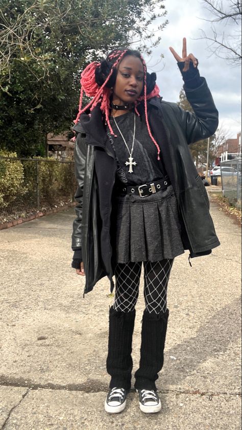 #womensgrungefashion #womensgrungeclothes #skatergirloutfit #skateroutfit #fairygrungeoutfit #vansstyle #punkfashion #gothicstyle #grungestyle #gothicstyle #gothgirl #altblackgirl Goth Outfits Winter, Winter Goth Outfits, Alt Goth Outfits, Alternative Fashion Grunge, Winter Goth, Goth Outfit Ideas, Skater Outfits, Look Grunge, Arte Punk