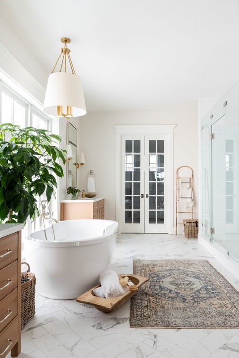 Mcgee Master Bath, Studio Mcgee Master Bath, Best Bathroom Paint Colors, Bathroom Paint Colors, 아파트 인테리어, Studio Mcgee, Painting Bathroom, Semarang, Beautiful Bathrooms