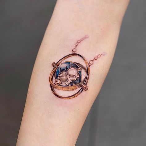 Time Turner Tattoo, Aladdin Tattoo, Harry Potter Tattoo Ideas, Harry Potter Time Turner, Eleventh Birthday, Glasses Tattoo, Hp Tattoo, Tribute Tattoos, Potter Tattoo