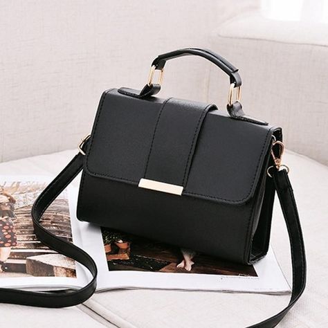 8c00dee24c9878fea090ed070b44f1ab Black Flap Bag With Adjustable Handle For Office, Black Office Flap Bag With Adjustable Handle, Bags Leather Handbags, Simple Leather, Leather Handbags Crossbody, Leather Bag Women, Crossbody Messenger Bag, Messenger Bags, Women Bag