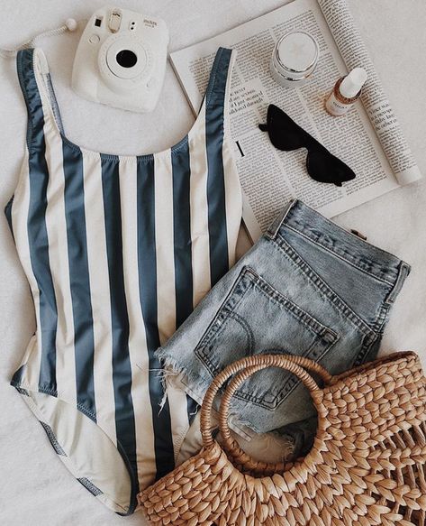 Mexico Trips, Summer Motivation, Disney Instagram, 90's Fashion, Flatlay Styling, Striped Swimsuit, Clothing Photography, Street Fashion Photography, Retro Designs