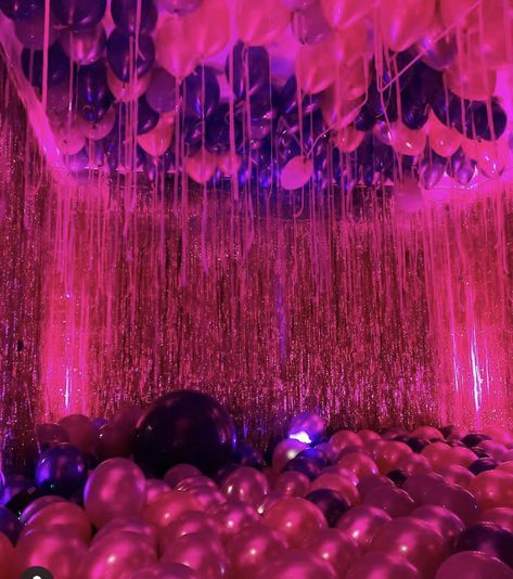 Birthday Party Decorations Euphoria, Prom Themes Euphoria, Pink Neon Birthday Party, Euphoria New Years Party, Euphoria 21st Birthday, Pink Euphoria Party, Euphoria Party Decor, 18years Birthday, Sweet 16 Euphoria Theme