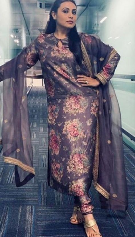 Kurti Frock, Rani Mukherji, Suit Kurti, Silk Dress Design, Printed Silk Dress, Designing Ideas, Draping Fashion, Design 2023, Suits Design