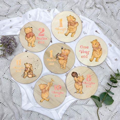 Winnie The Pooh Milestone, Safari Themed Nursery, Baby Crafts Diy, Safari Theme Nursery, Pooh Baby, Baby Milestone Cards, Baby Milestone, Nursery Set, Milestone Cards