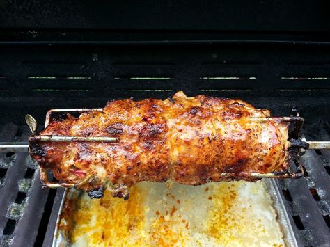 Stuffed Rotisserie Pork Loin - To many peppers and onions for our taste, but a great idea! Rotisserie Ideas, Rotisserie Pork Loin, Rotisserie Recipes, Rotisserie Turkey, Pork Loin Ribs, Bbq Meats, Grilled Pork Loin, Bbq Rotisserie, Smoker Plans